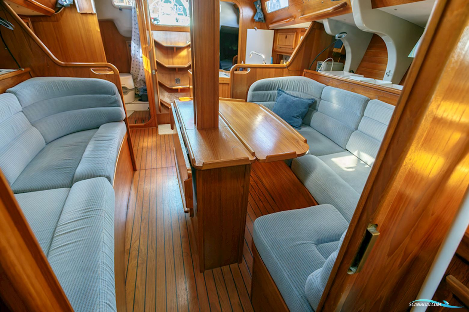 Jeanneau Sunshine 38 centerboard