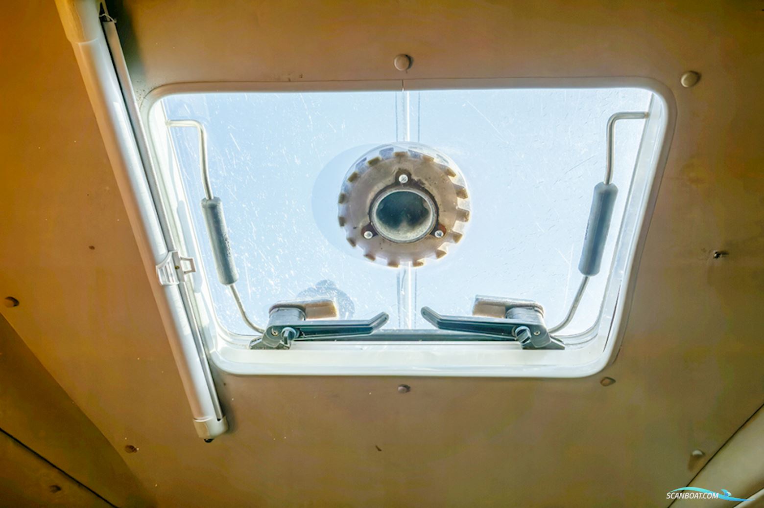 Jeanneau Sunshine 38 centerboard