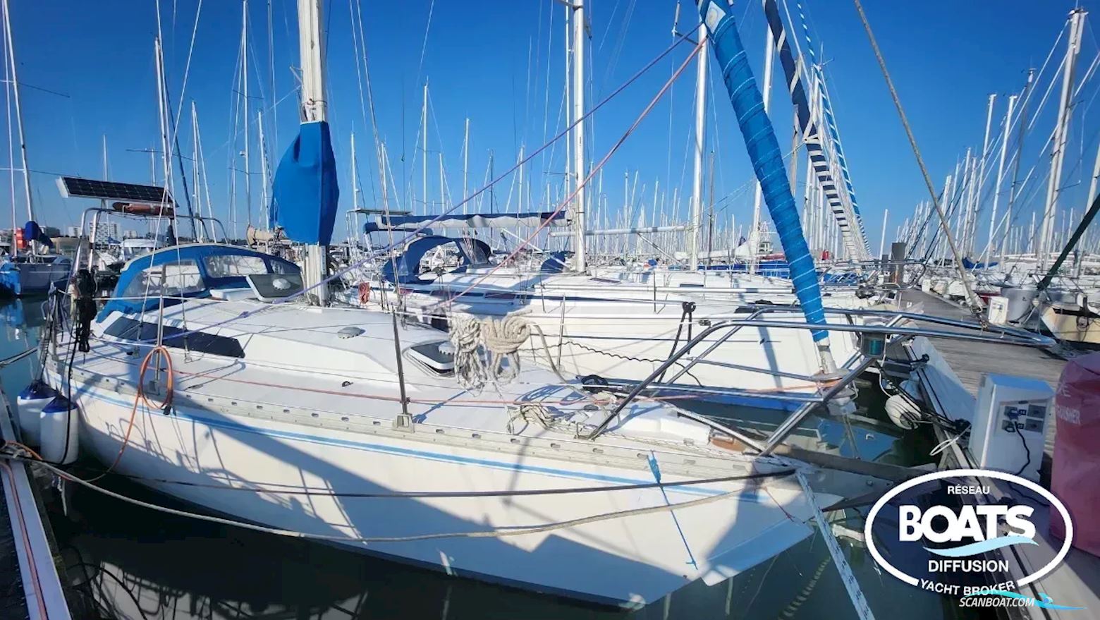 Jeanneau SYMPHONIE Zeilboten 1982, met YANMAR motor, France