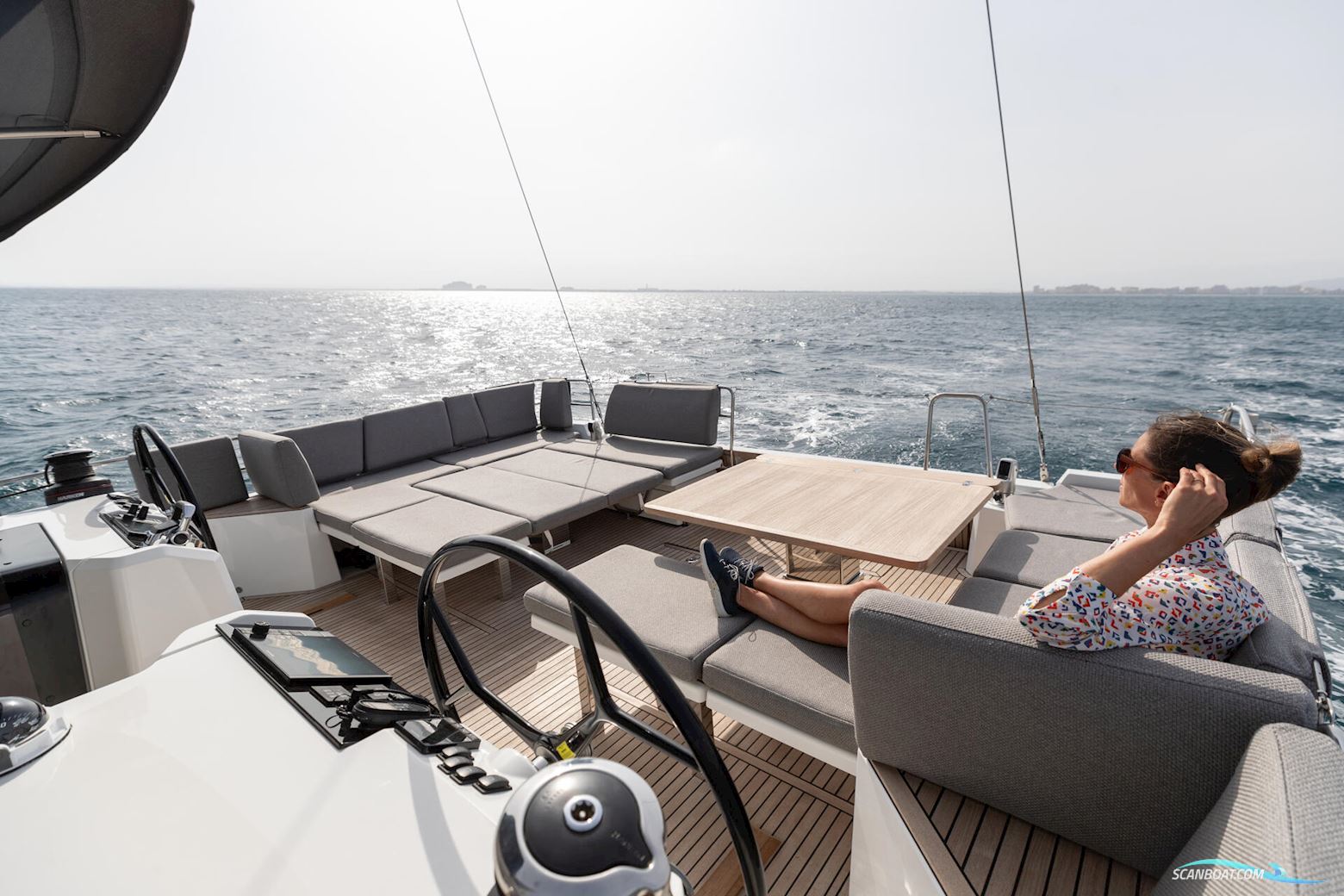 Jeanneau Yacht 55