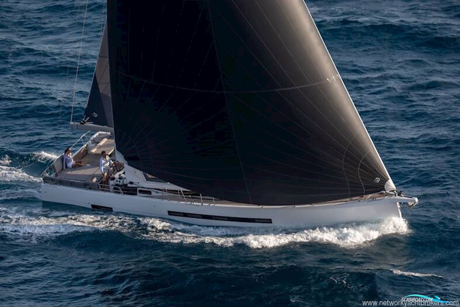 Jeanneau Yacht 55