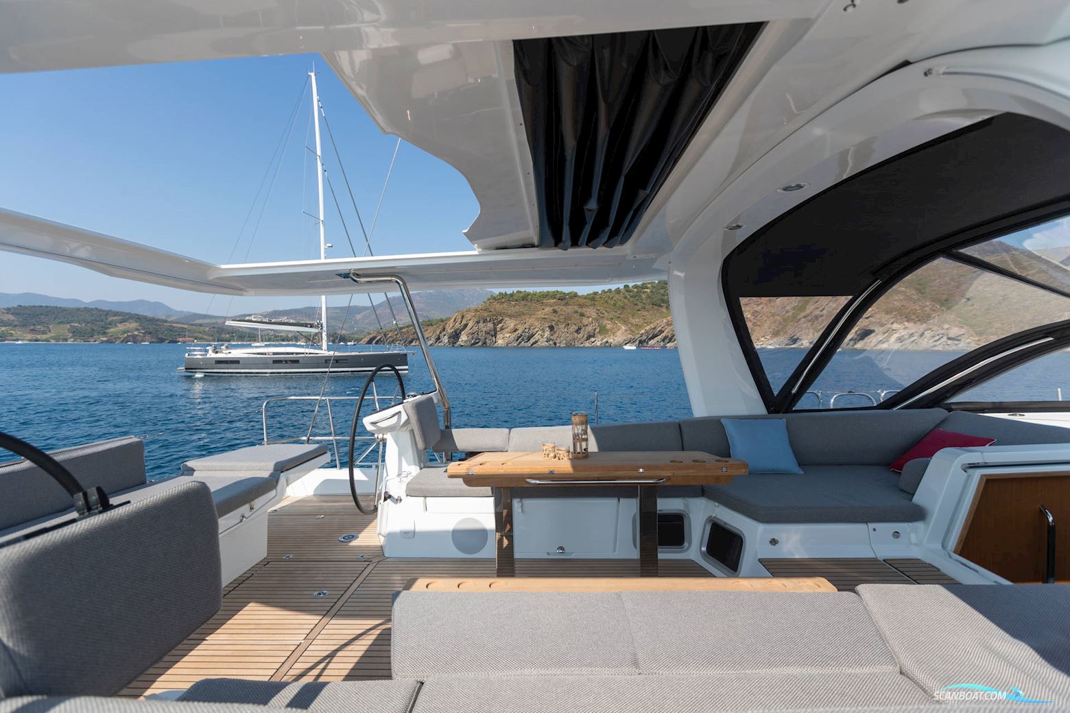 Jeanneau Yacht 60