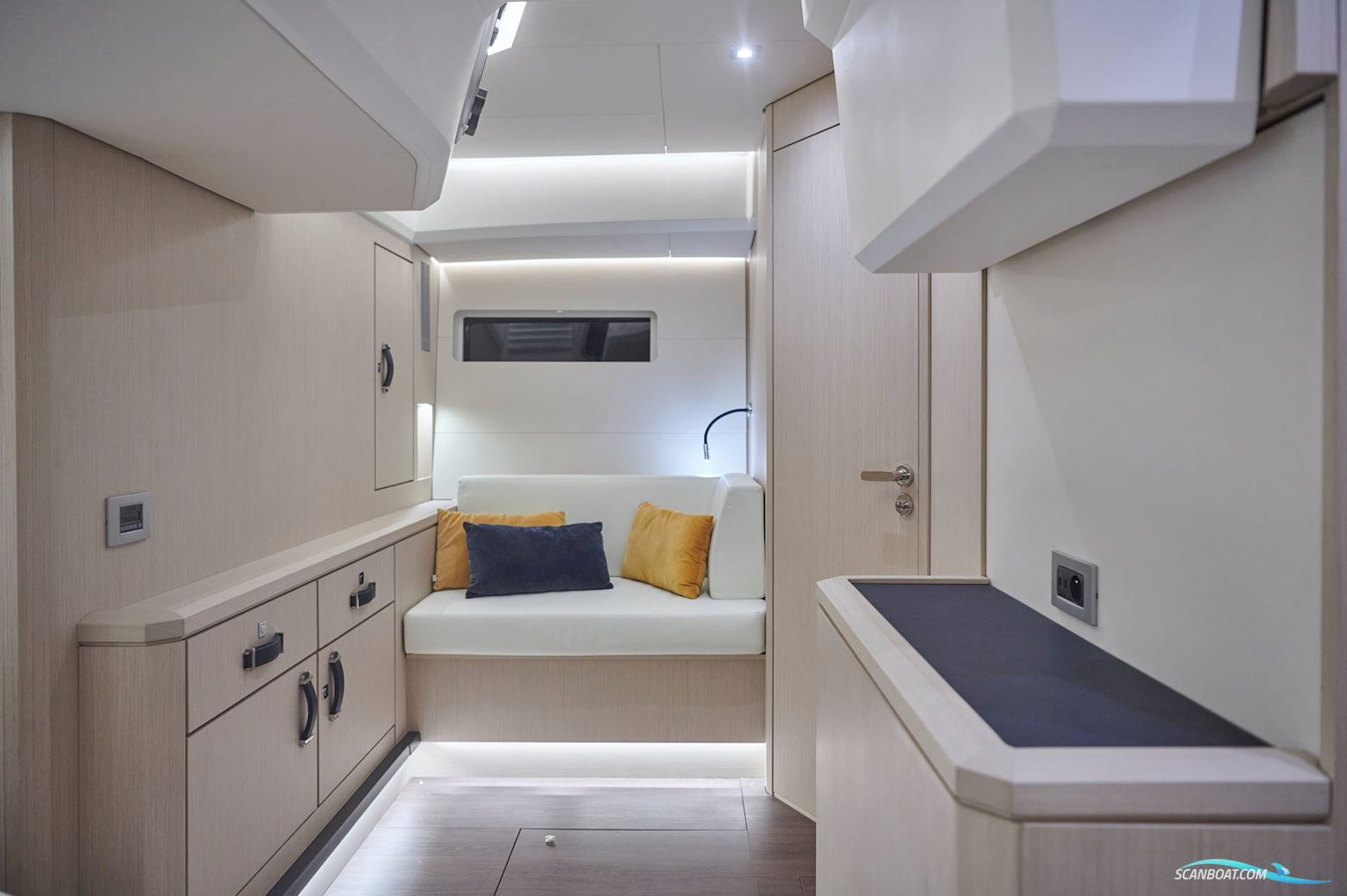 Jeanneau Yacht 60