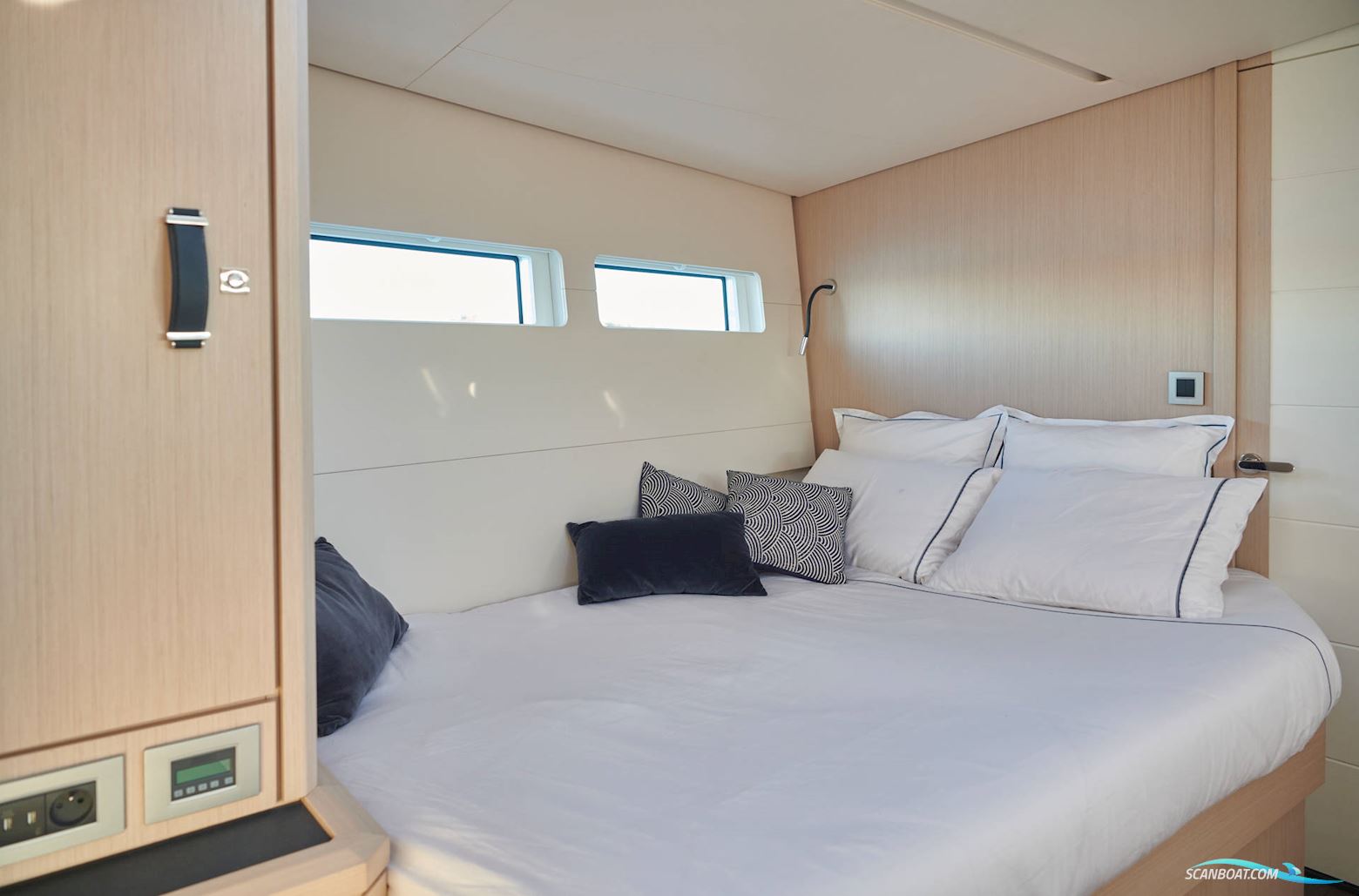 Jeanneau Yacht 60