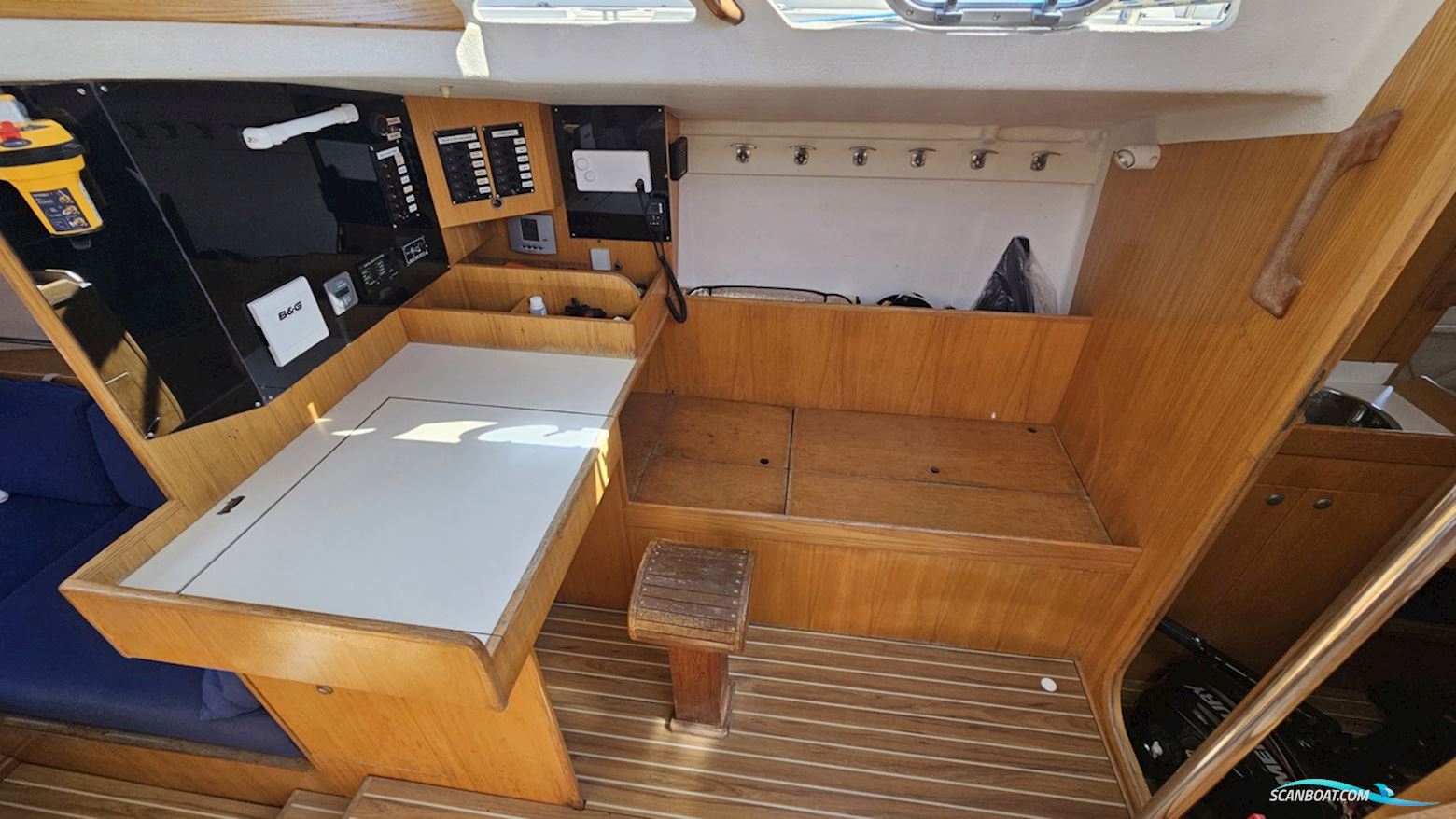 Jfa Petrel 42