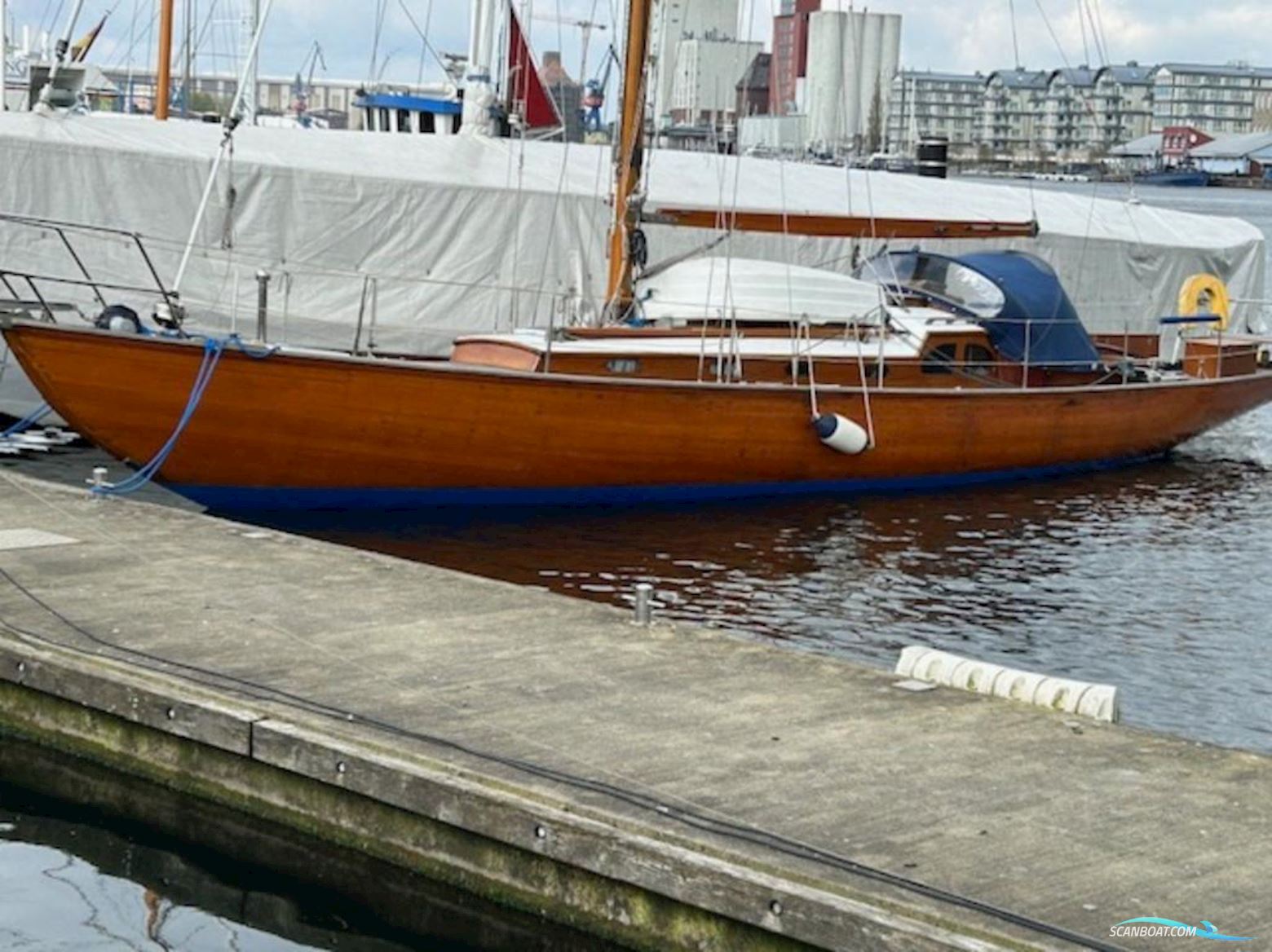 Klassische Holz Segelyacht