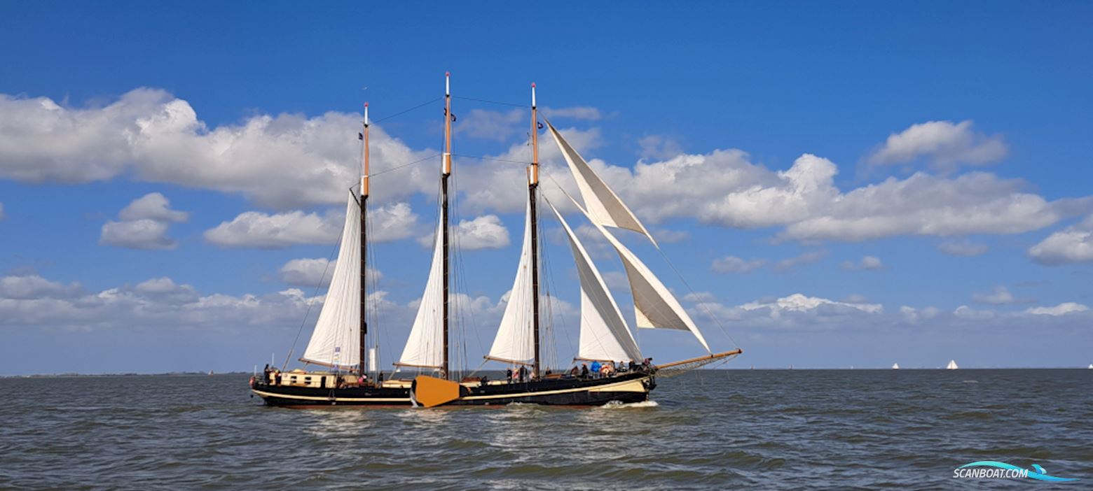 Klipper 3 Mast Klipper Zeilboten 1897, met Daf motor, The Netherlands