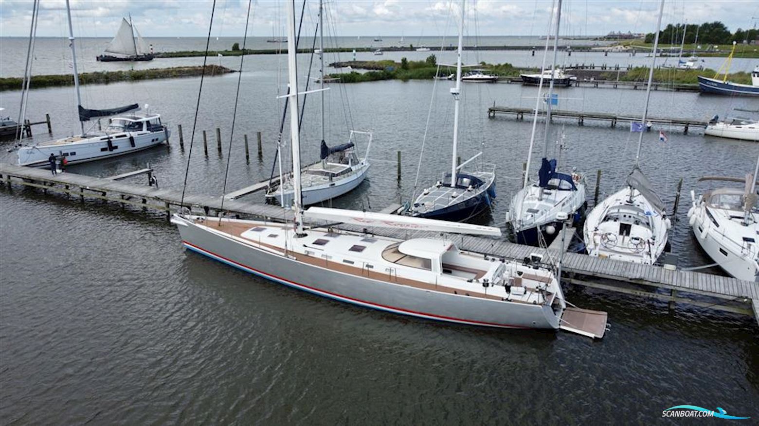 KM Yachtbuilders Stadtship 70