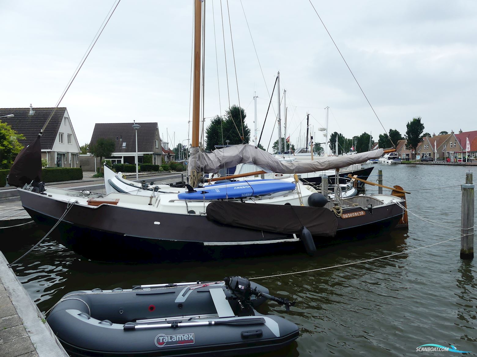 Kok Zeeschouw 10.50 Zeilboten 1964, met Vetus Diesel motor, The Netherlands