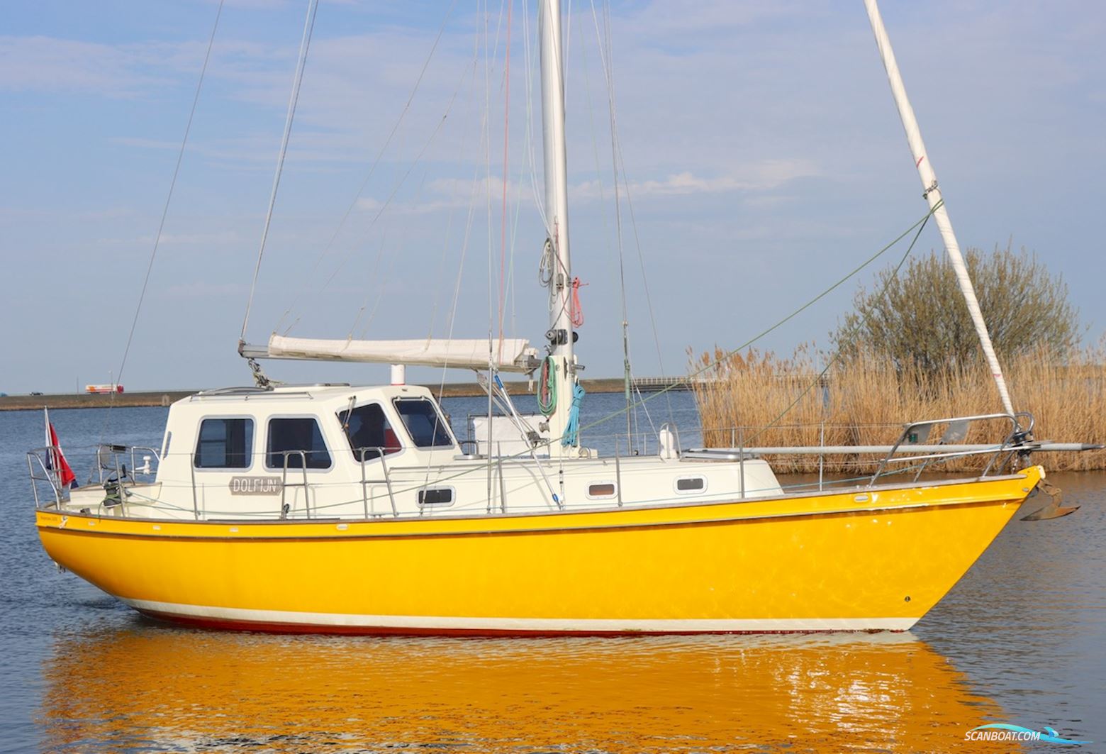 Koopmans 33 Deck Salon