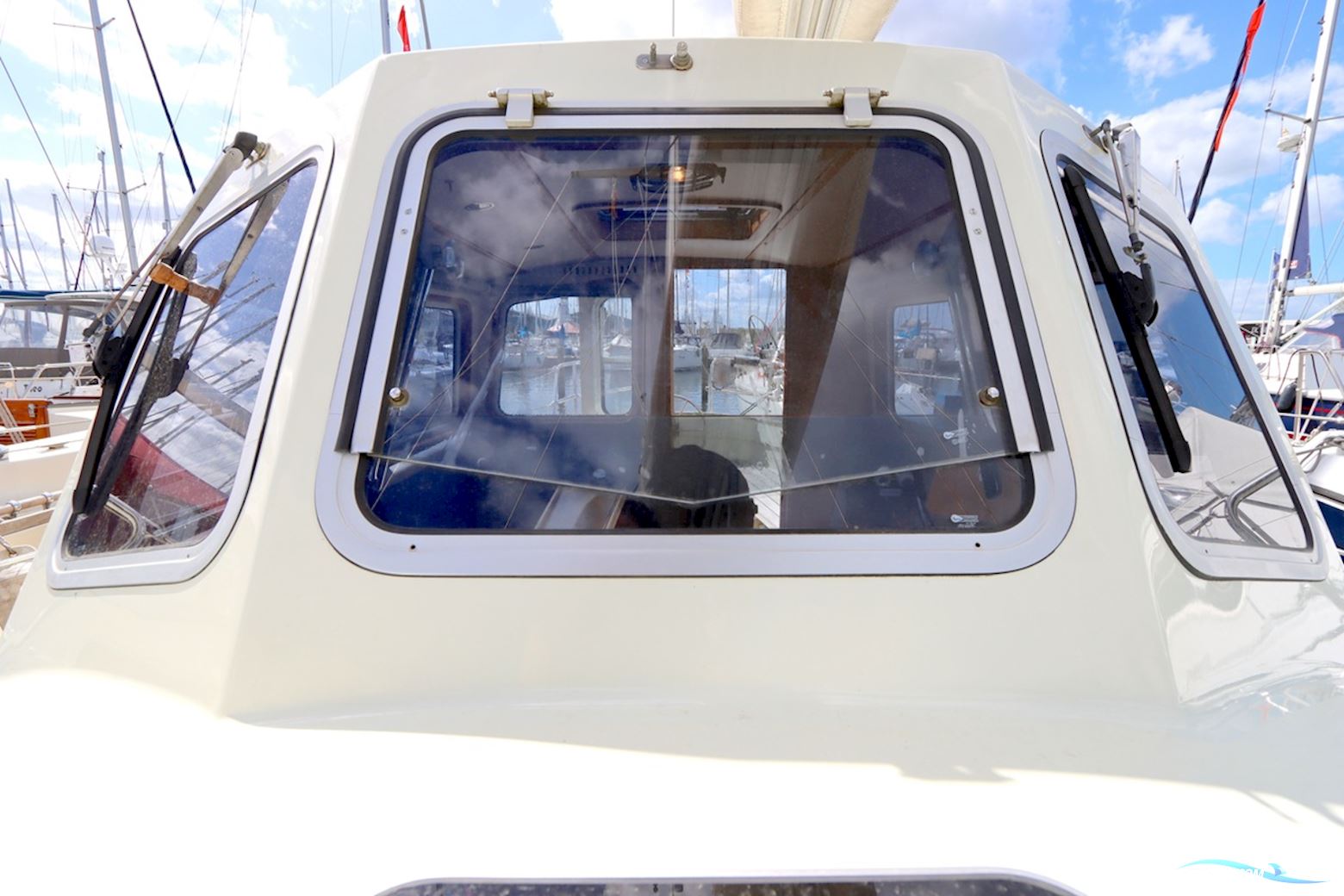 Koopmans 33 Deck Salon