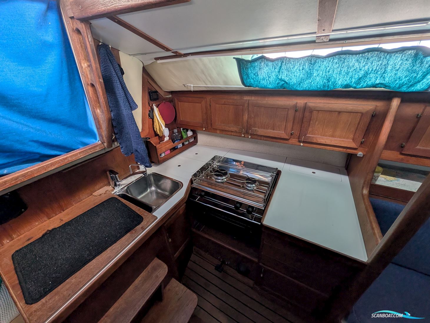 Lady Helmsman GT