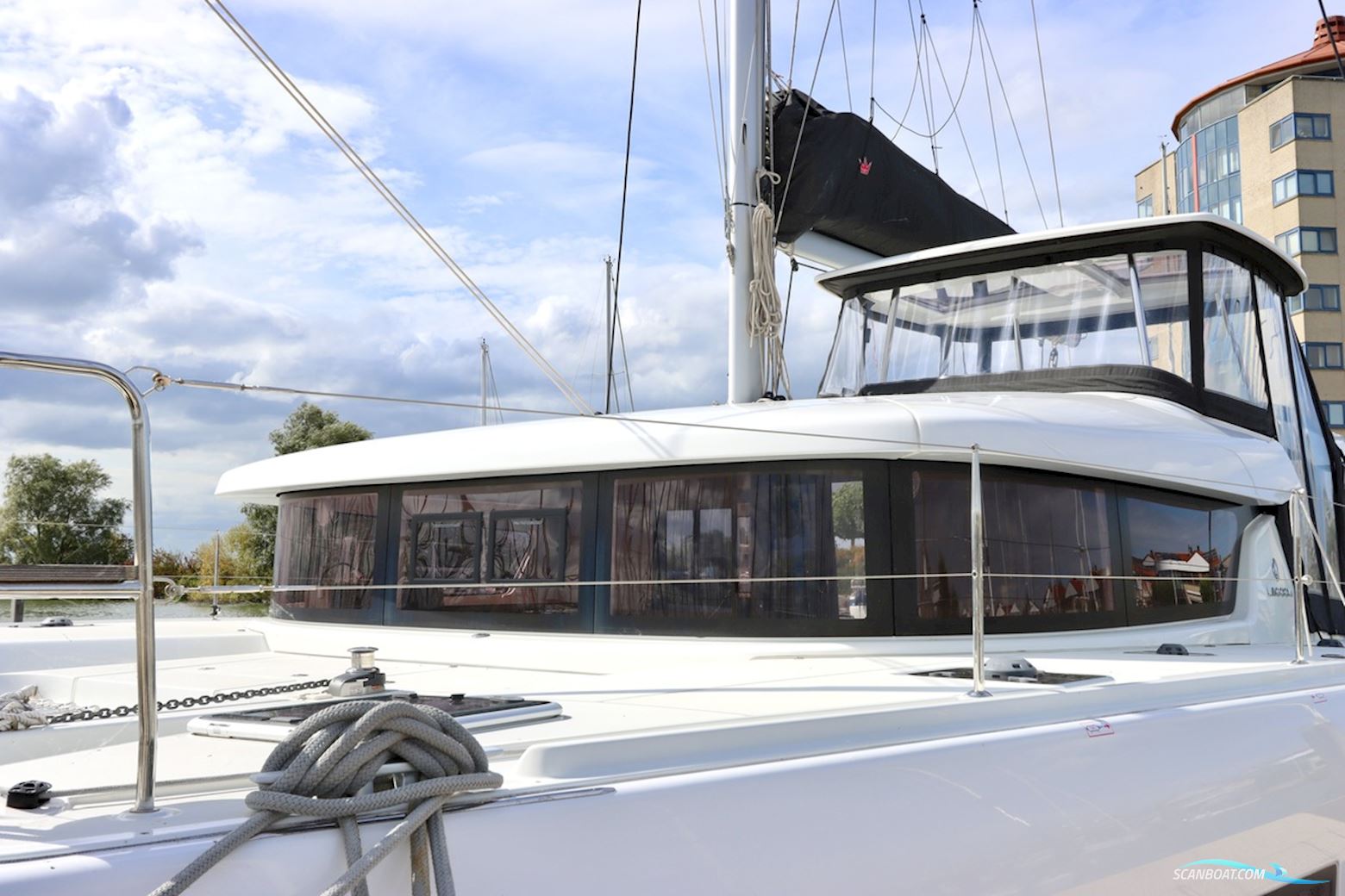 Lagoon 42 Full specs