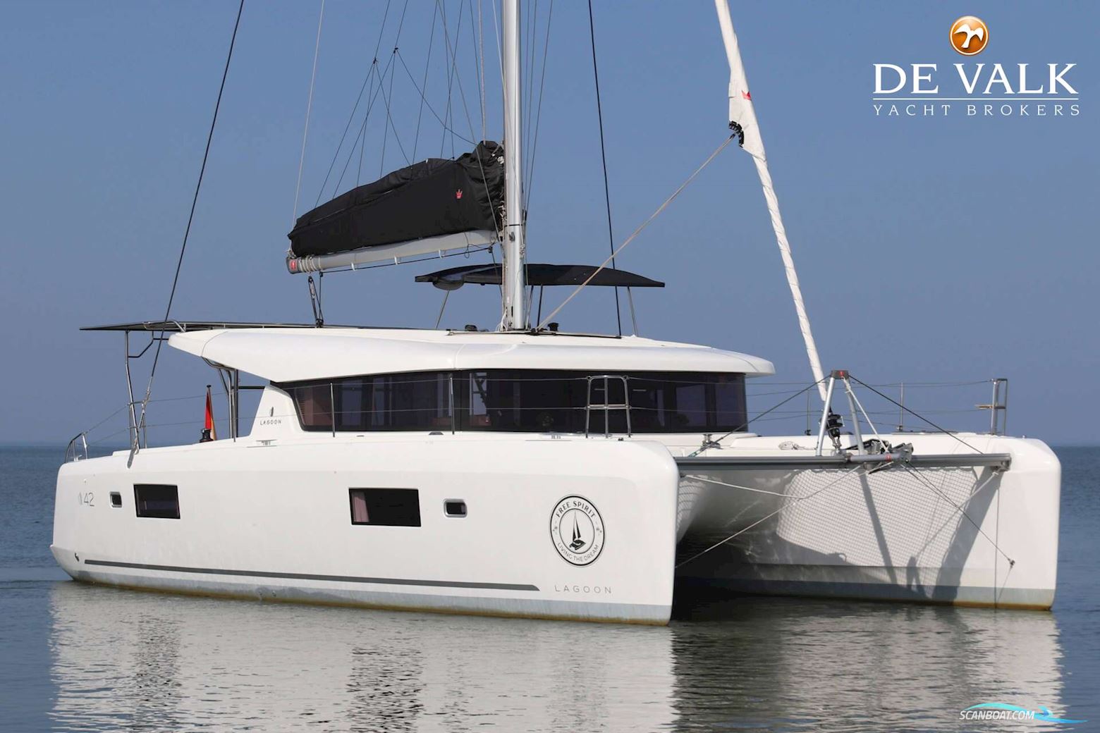 Lagoon 42