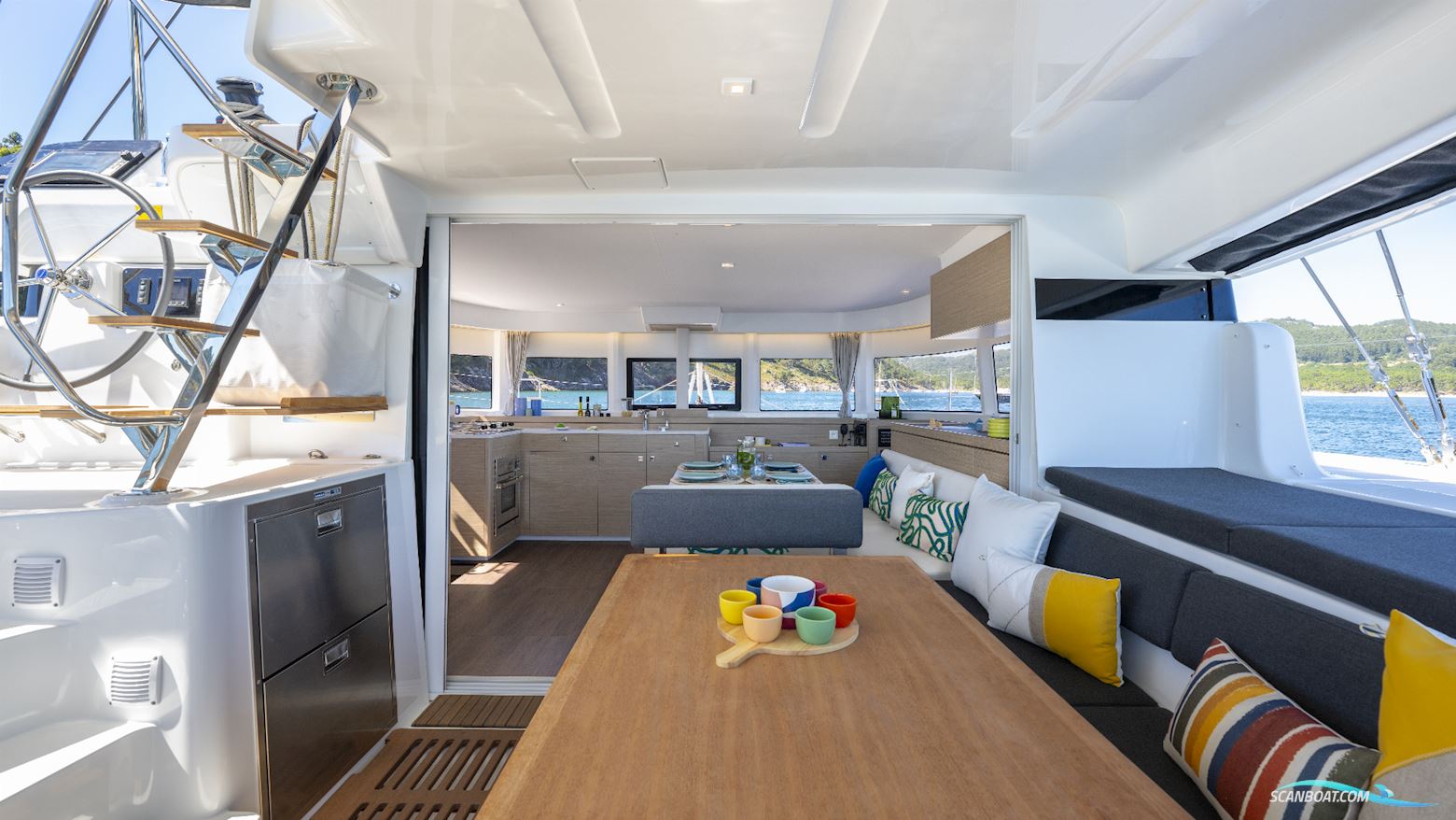 Lagoon 43 