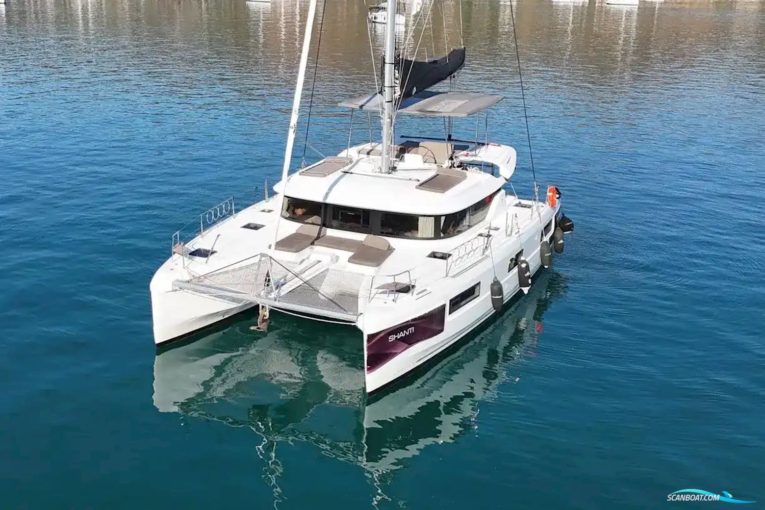 Lagoon 46