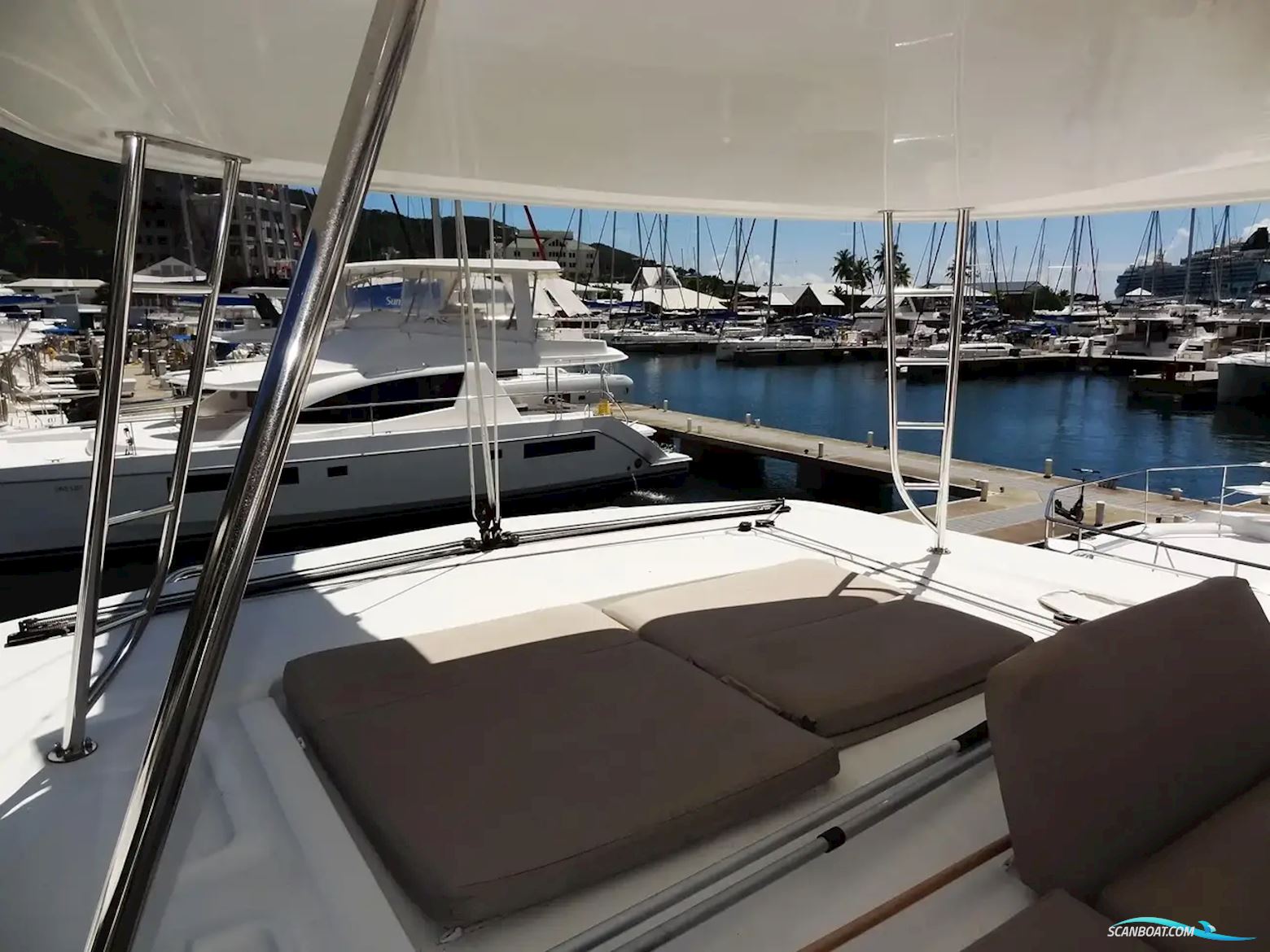 Lagoon 46