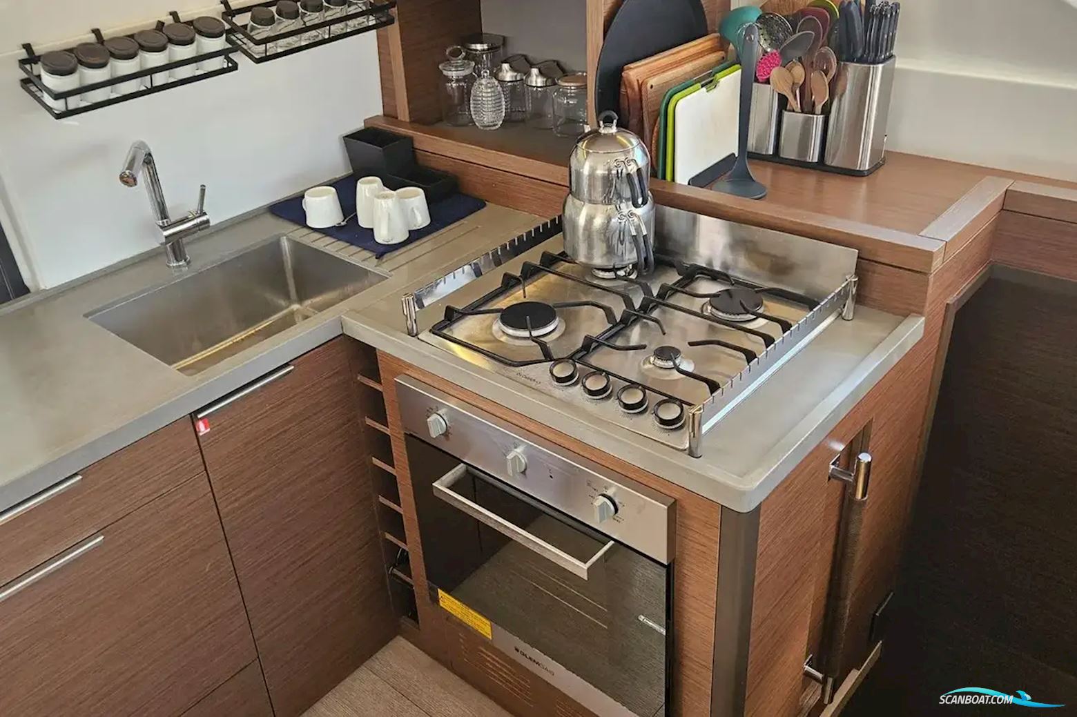 Lagoon 50
