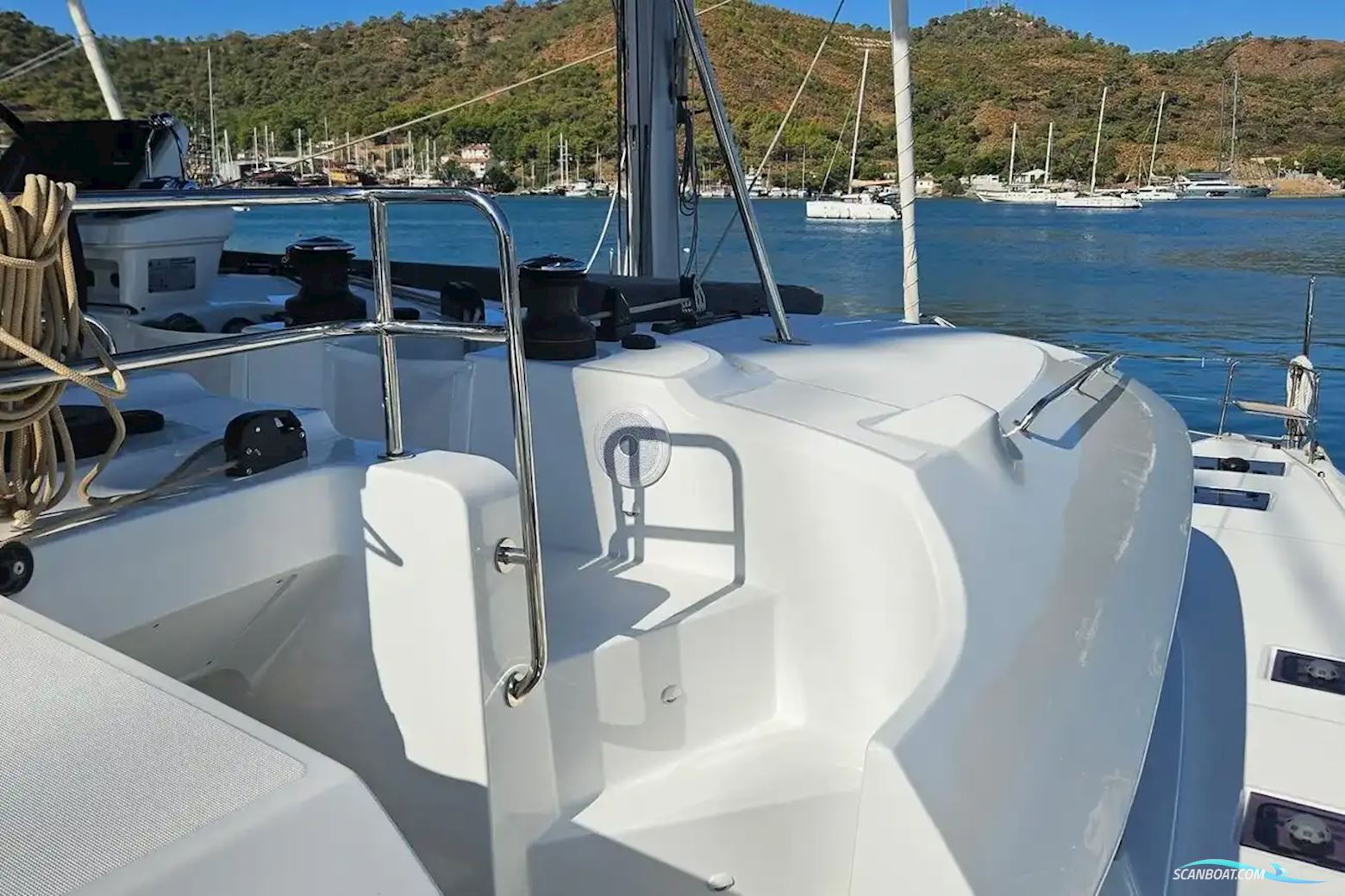 Lagoon 51