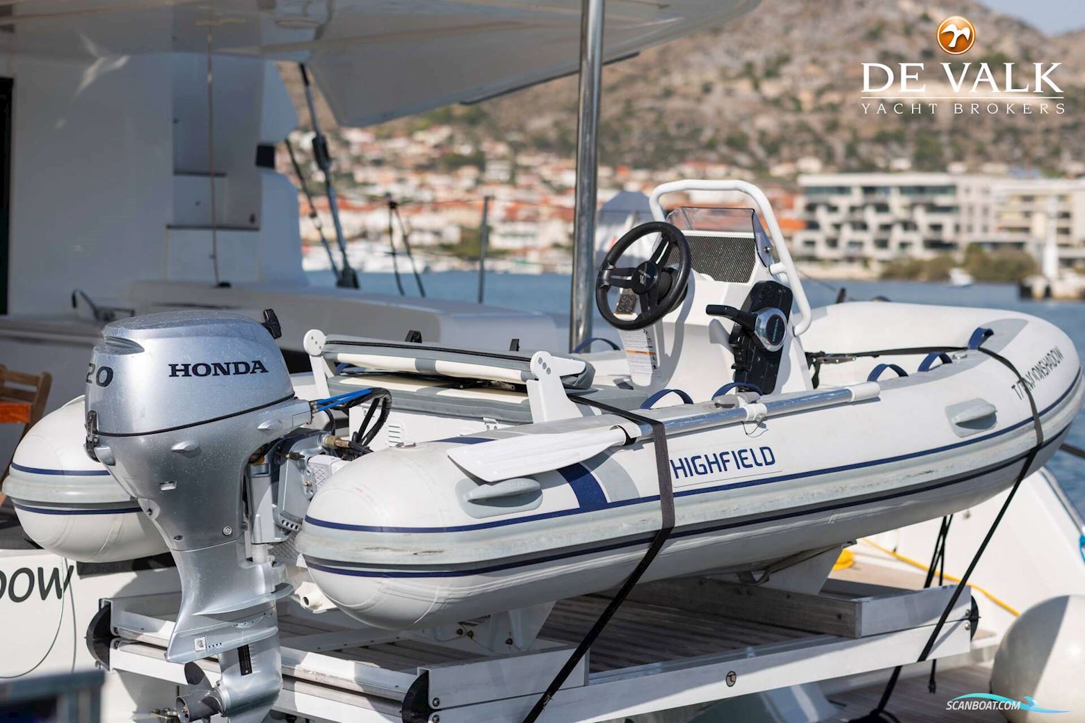 Lagoon 51
