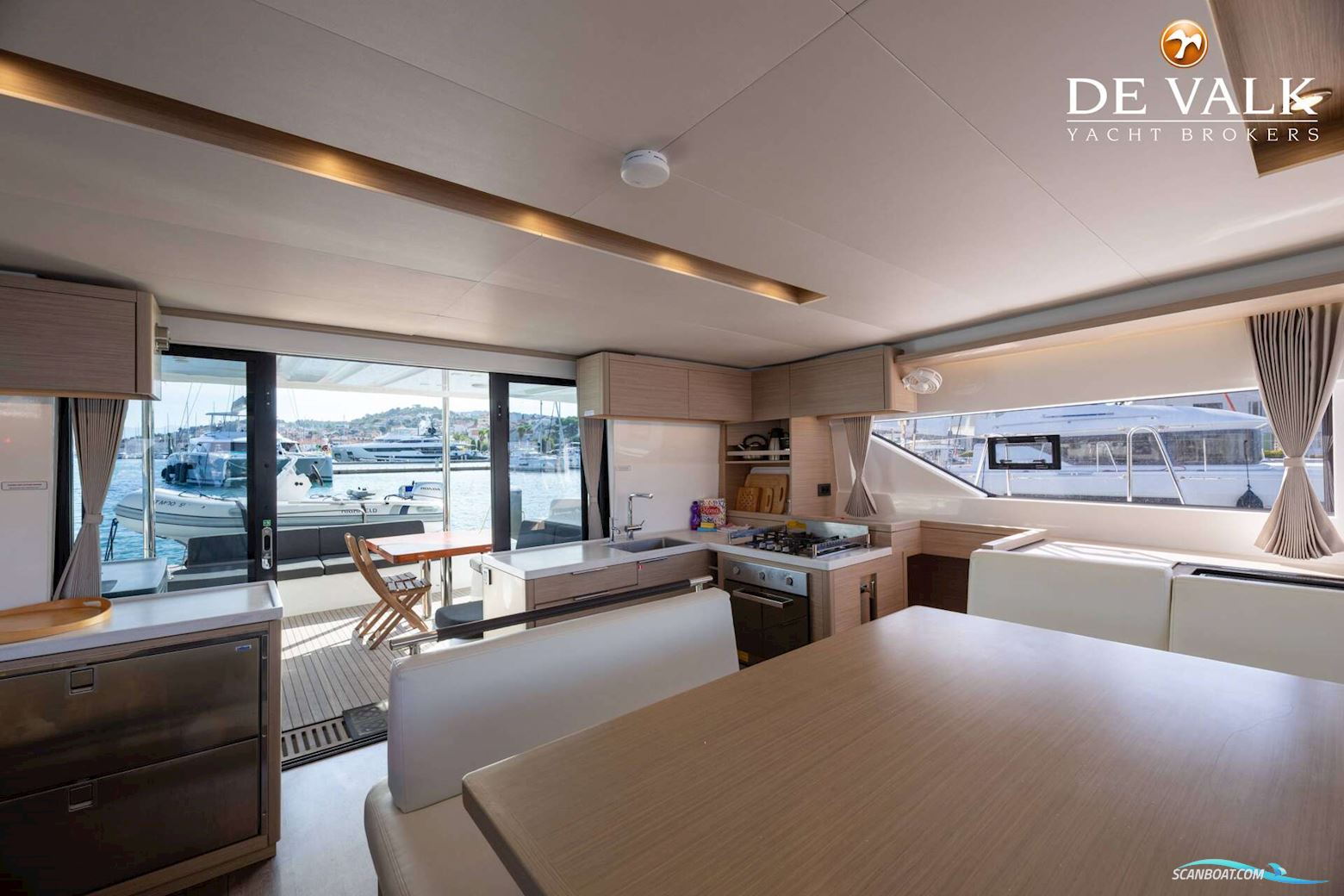 Lagoon 51