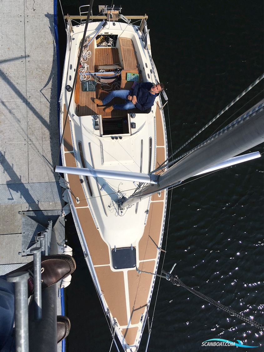 Larsen 25