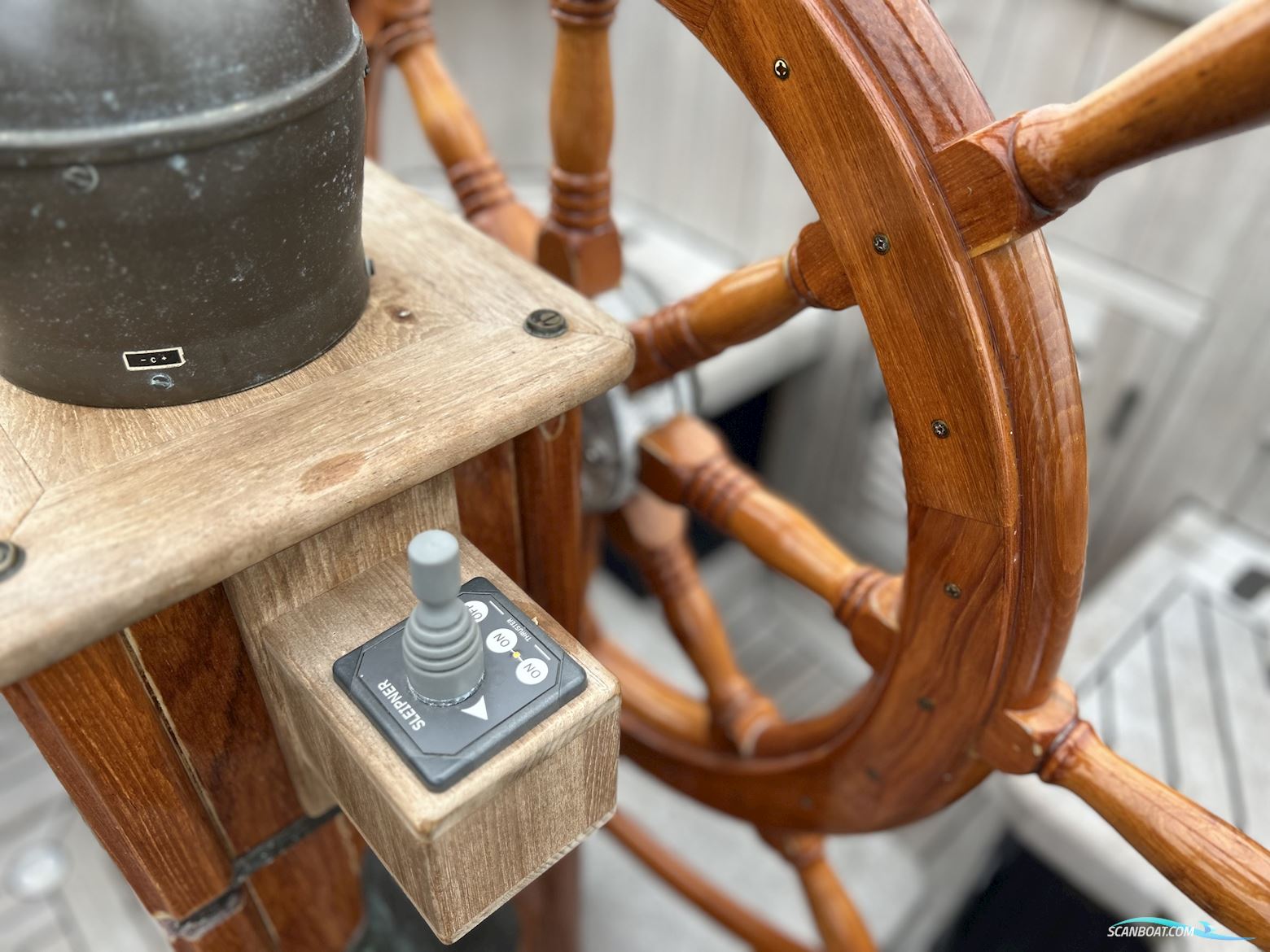 Lemsteraak Beluga Roefuitvoering Jachtuitvoering