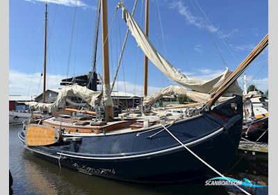 Lemsteraak De Noorderzon - Roefaak Zeilboten 2005, met John Deere motor, The Netherlands