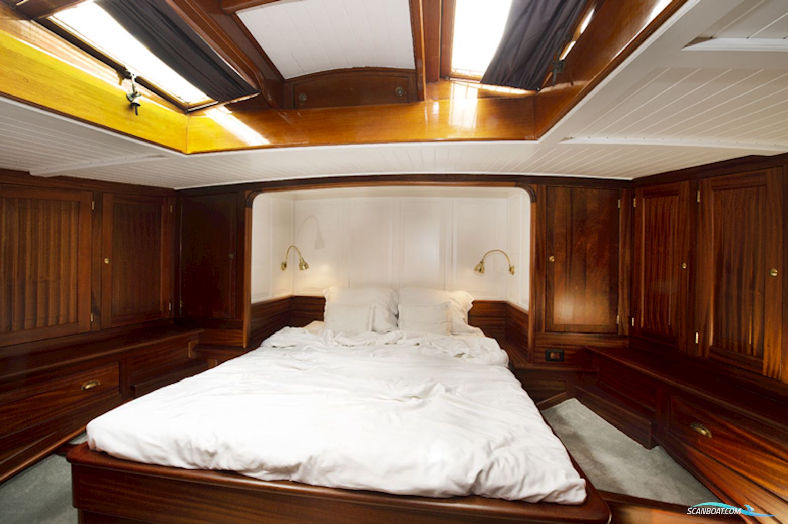 Lemsteraak Roefaak - Otter