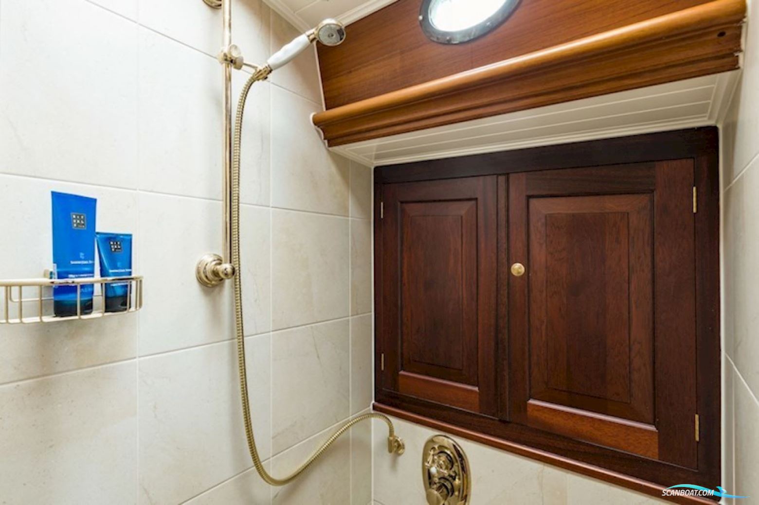 Lemsteraak Roefaak - Otter