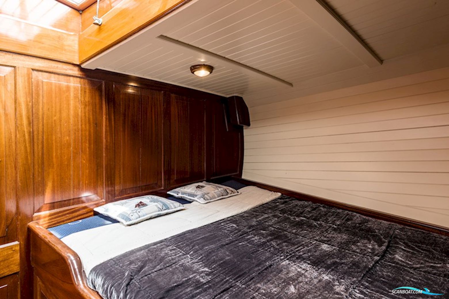 Lemsteraak Roefaak - Otter