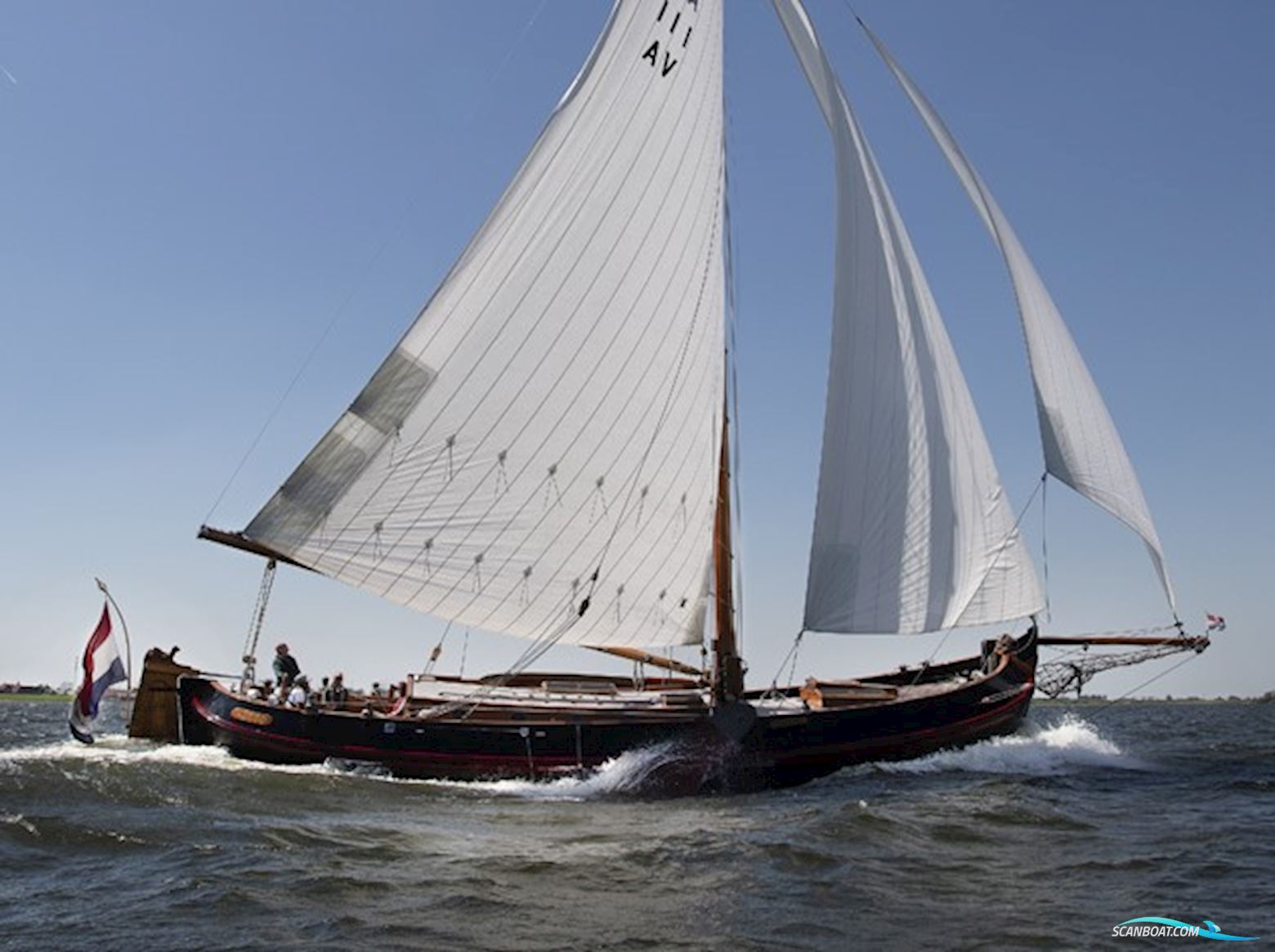 Lemsteraak Roefaak - Otter Zeilboten 1992, met Steyr motor, The Netherlands