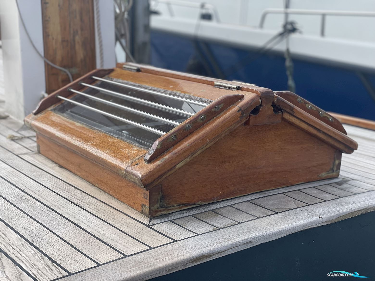 Lemsteraak 't Noorderlicht - Roef Uitvoering