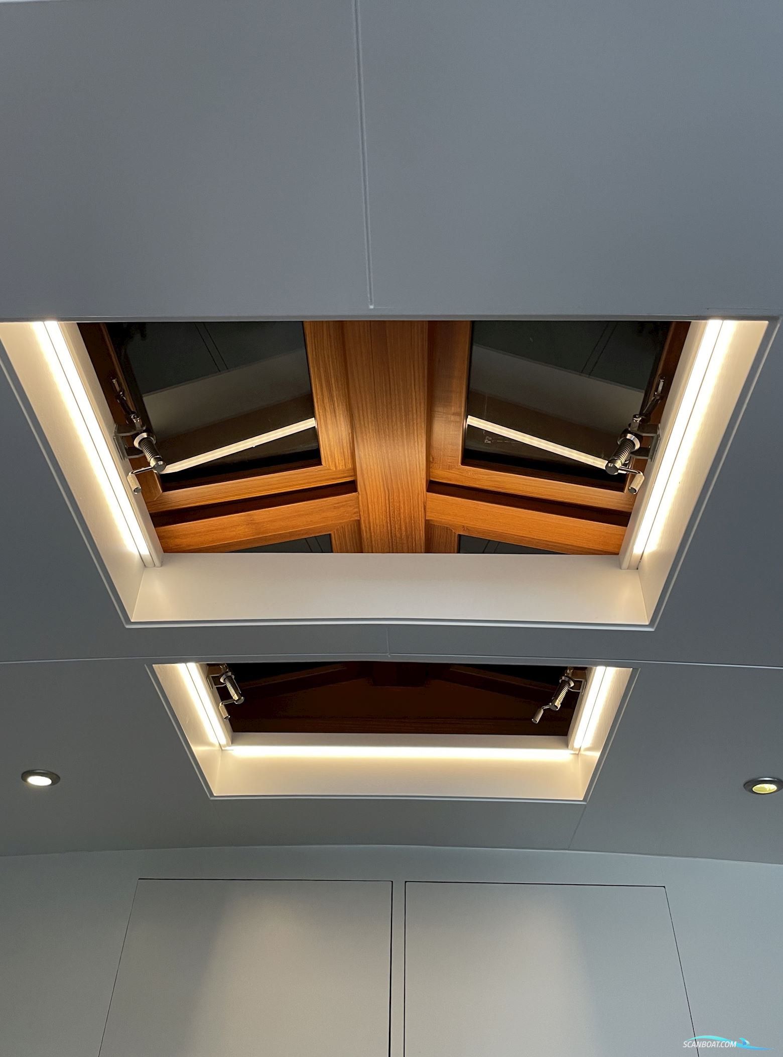 Lemsteraak Warber VA210 - Visserman Uitvoering