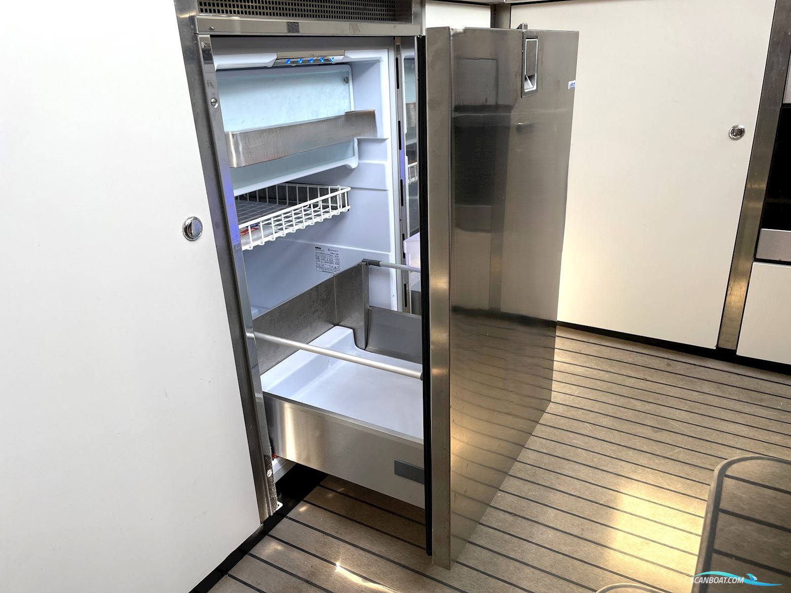 Lemsteraak Warber VA210 - Visserman Uitvoering