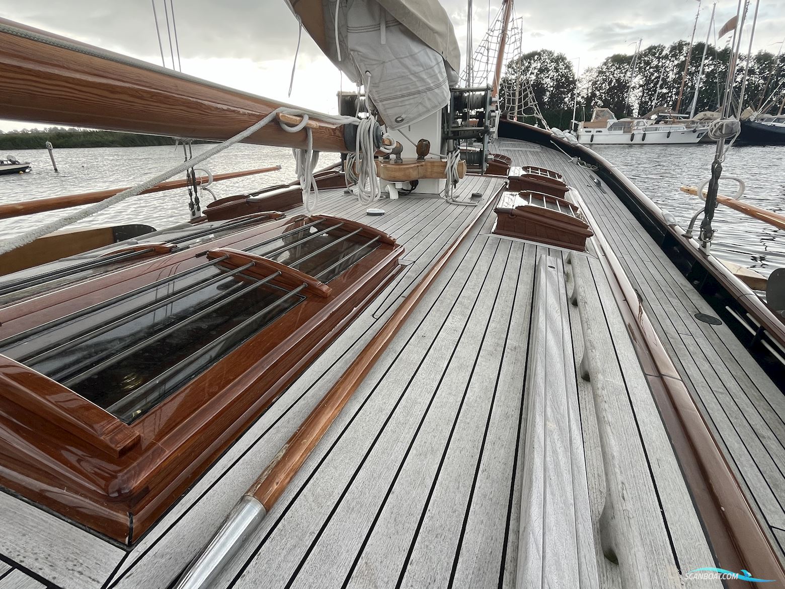 Lemsteraak Woelwater - Roefaak Hoek Design