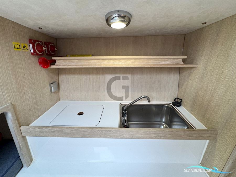 Leonardo Yachts Eagle 38