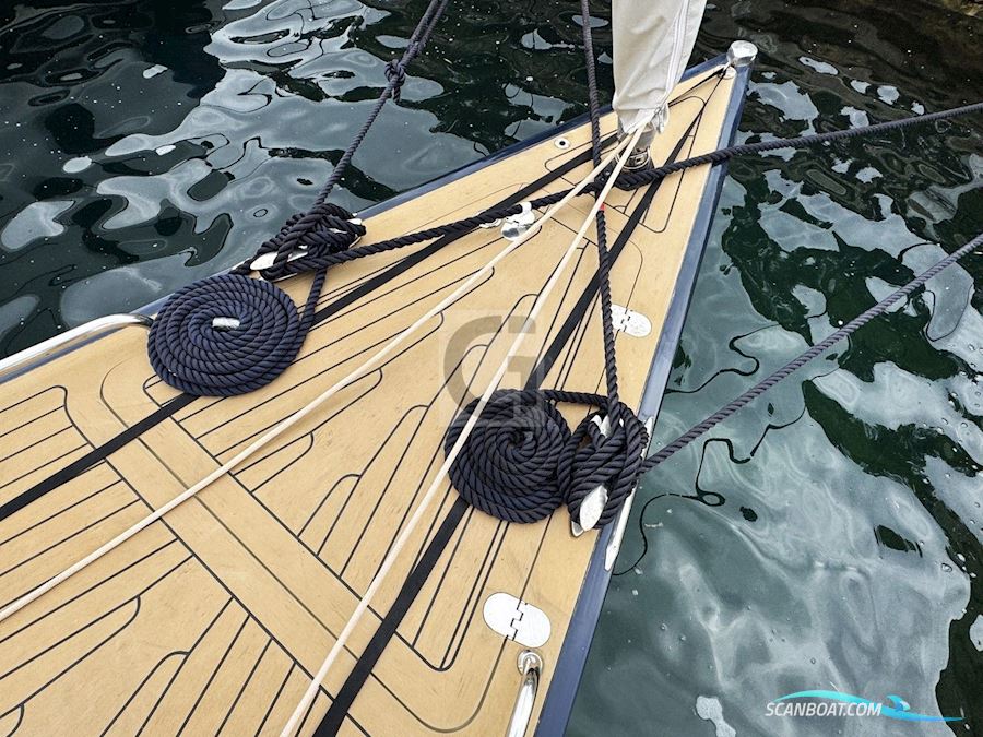 Leonardo Yachts Eagle 38