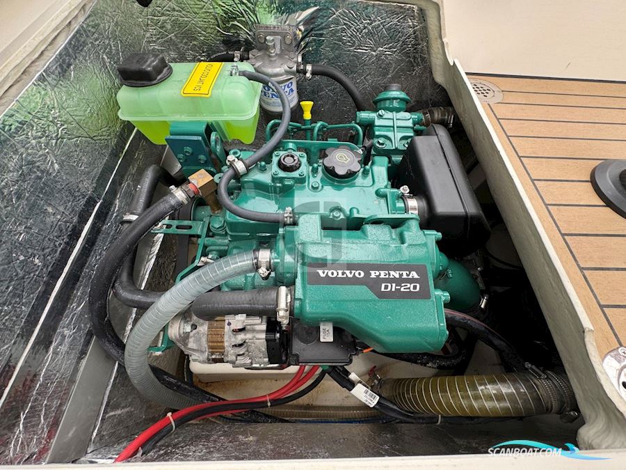 Leonardo Yachts Eagle 38