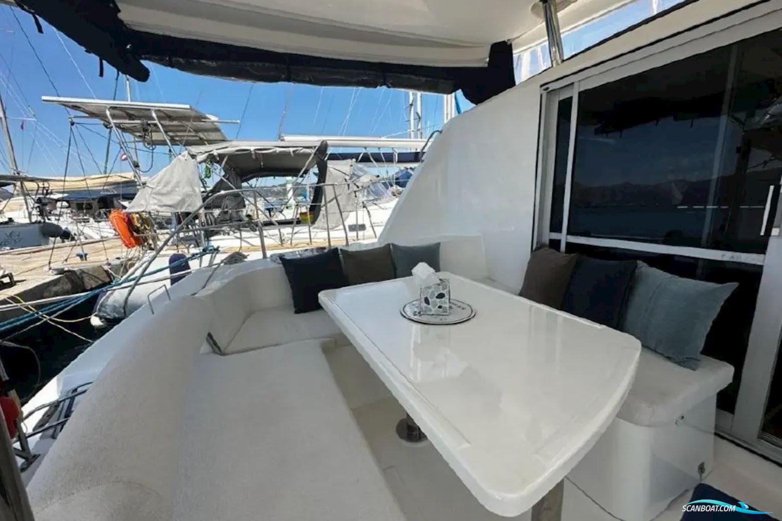 Leopard 38