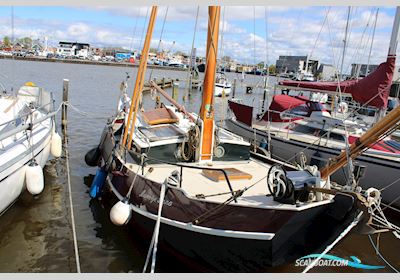 Liamer Zeilboten 1987, met Volvo Penta D2-40 motor, The Netherlands