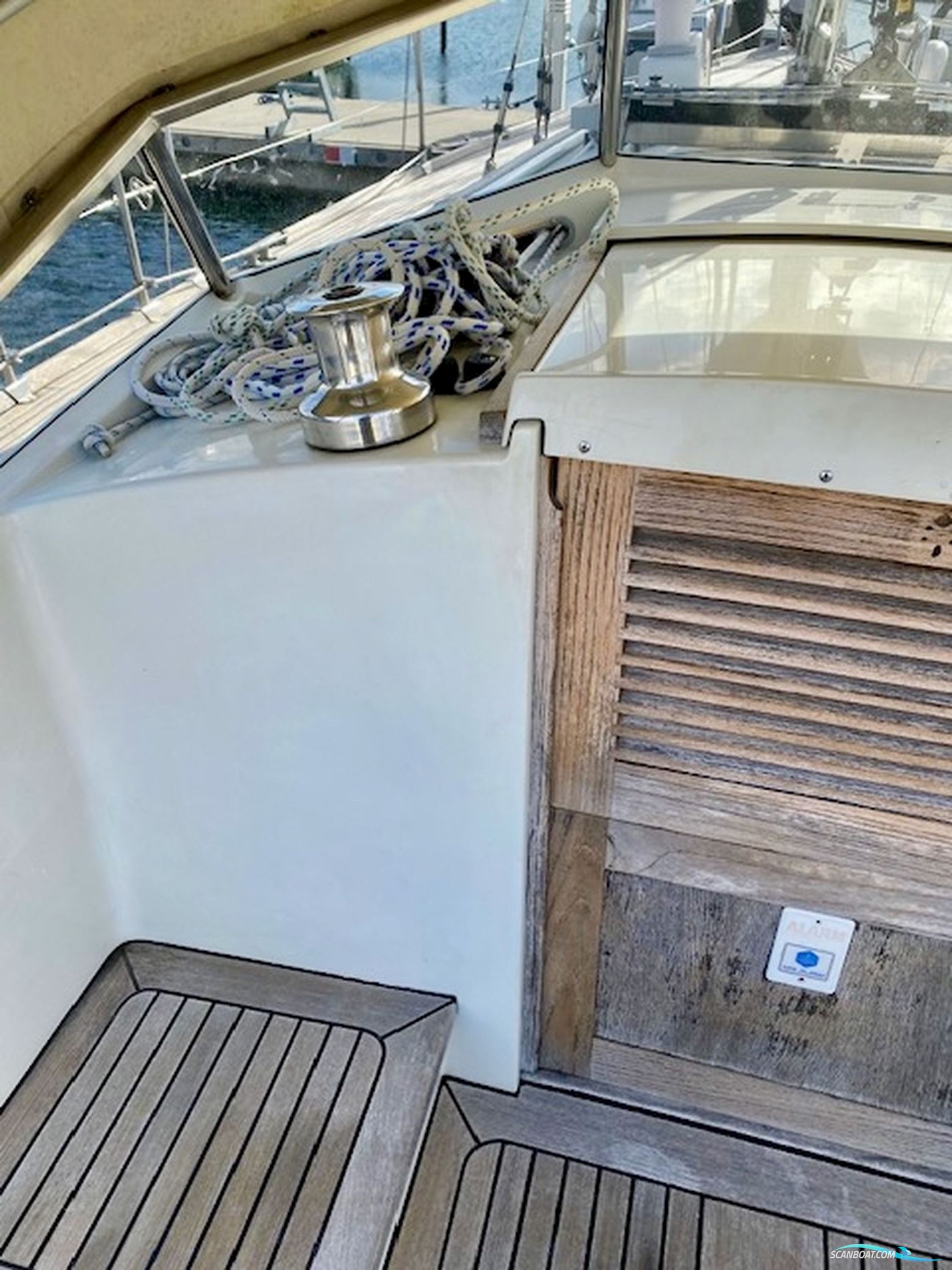 LM Mermaid 380