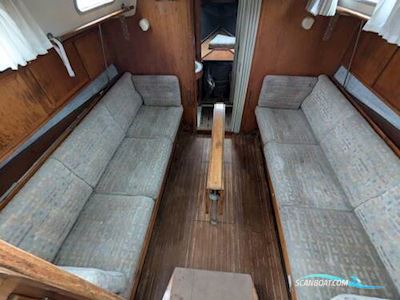 LM Vitesse 33 Zeilboten 1990, met Volvo Penta D1-30 motor, United Kingdom