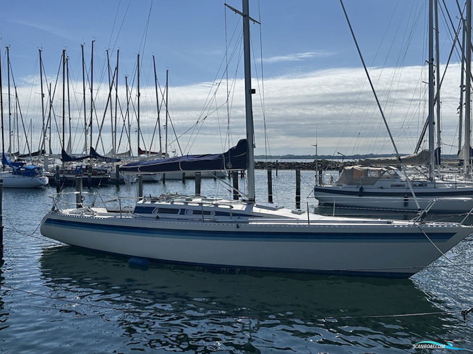 Luffe 37 Zeilboten 1984, met Volvo Penta
 motor, Denemarken