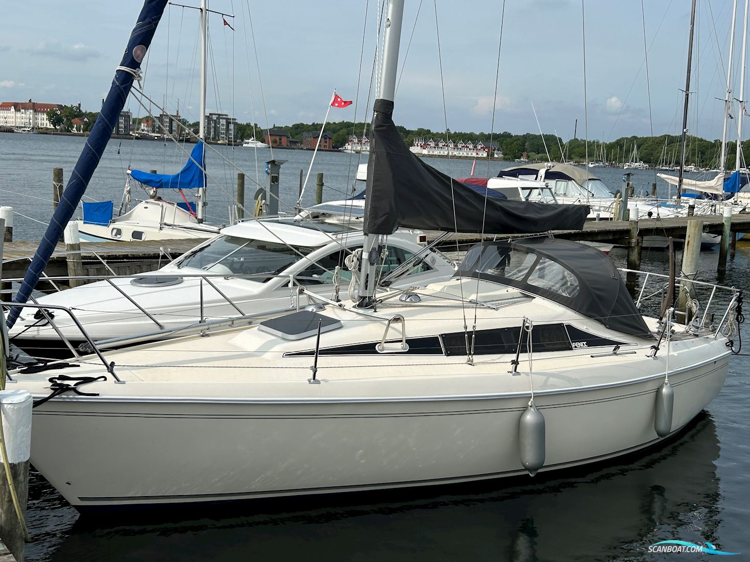 Maxi Fenix Dinette Zeilboten 1982, met Volvo Pentagon D1-20 motor, Denemarken