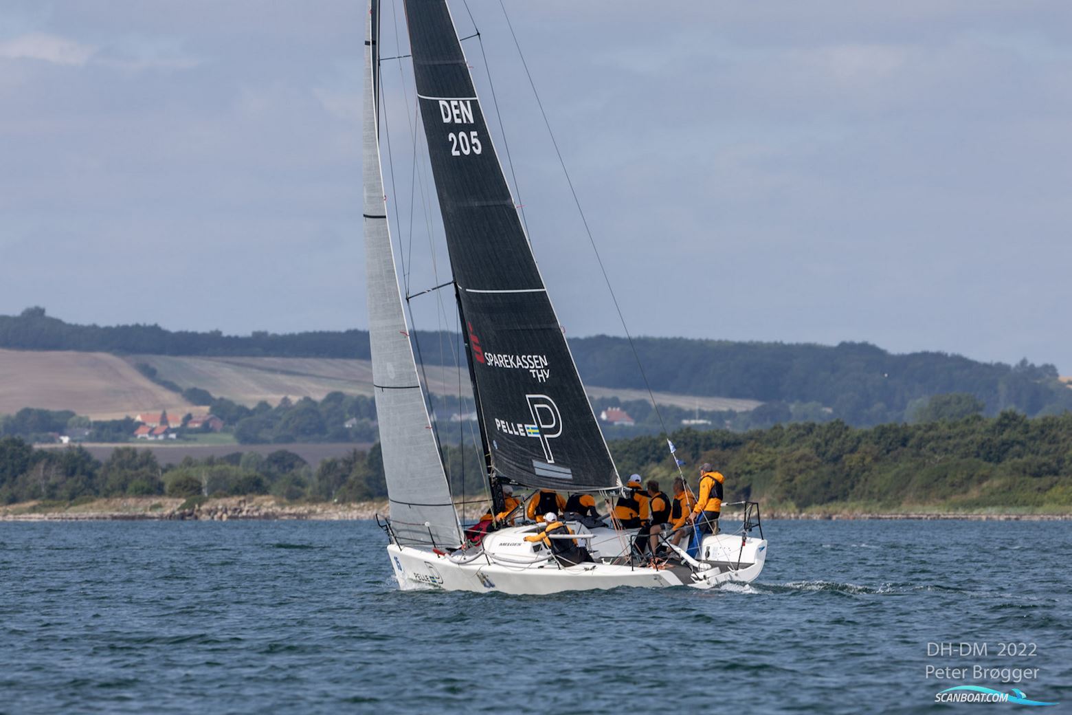 Melges 32