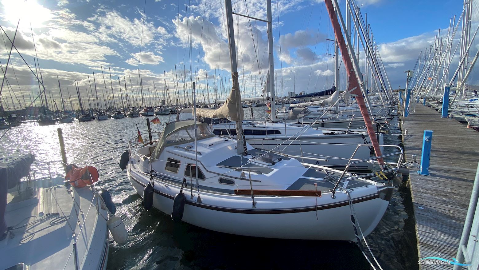 Midget 26 Zeilboten 1987, met Yanmar 3GM30F motor, Duitsland