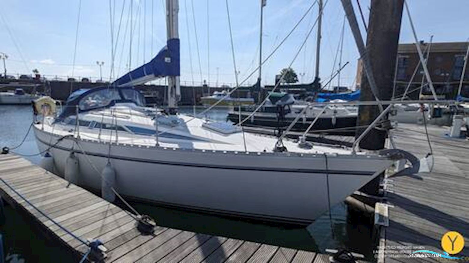 Moody 31 MK11 Zeilboten 1986, met Volvo motor, United Kingdom