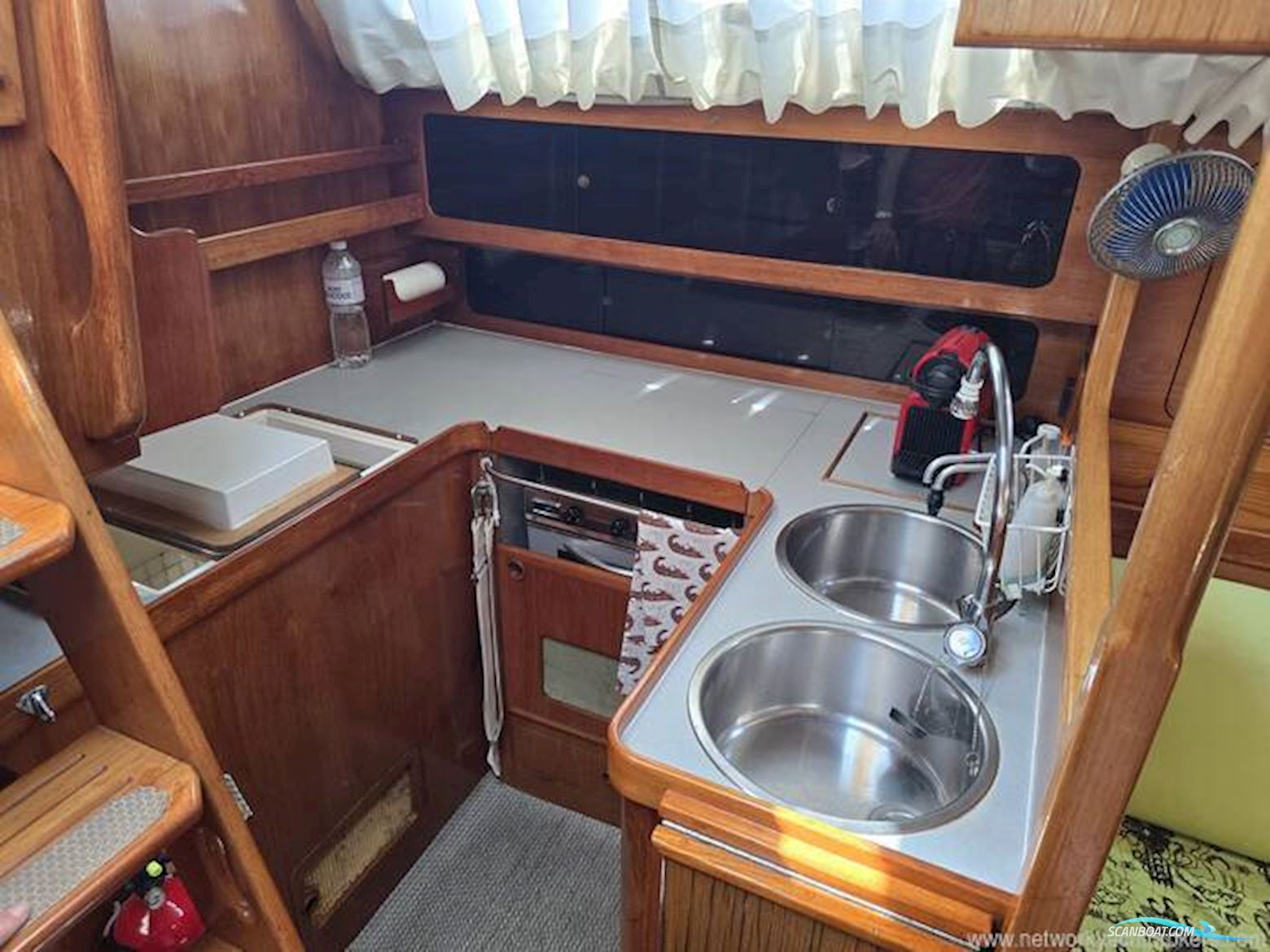 Moody 376 Centre Cockpit