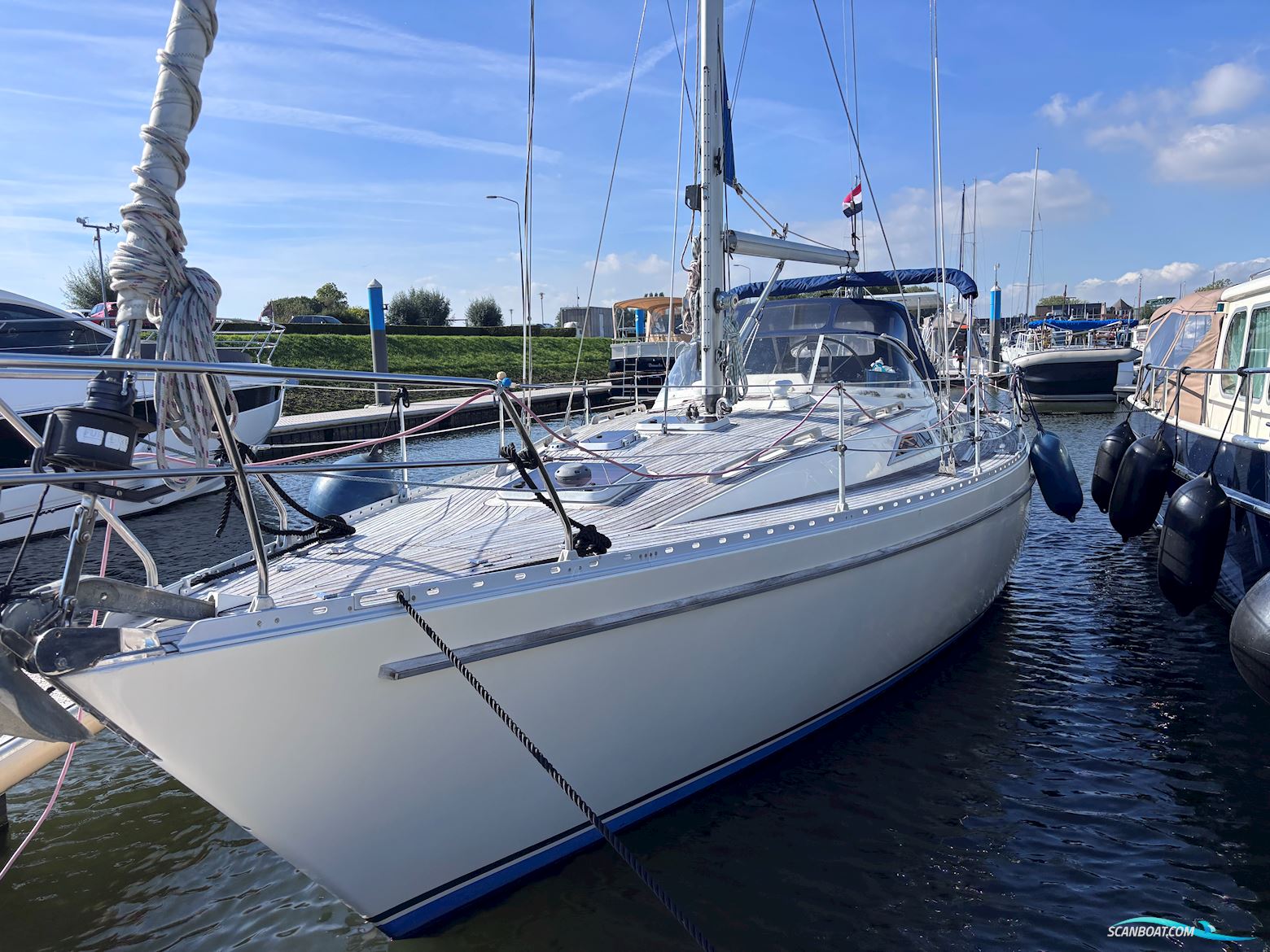 Moody 376 Zeilboten 1990, met Volvo Penta motor, The Netherlands
